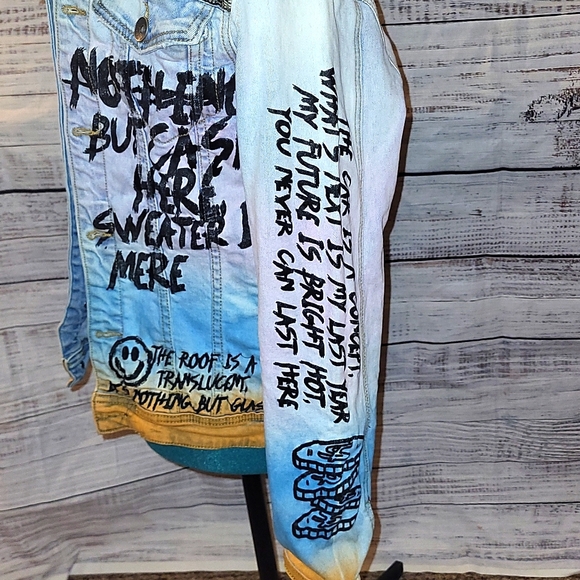 8ighth Dstrkt jean jacket-small - Picture 3 of 4